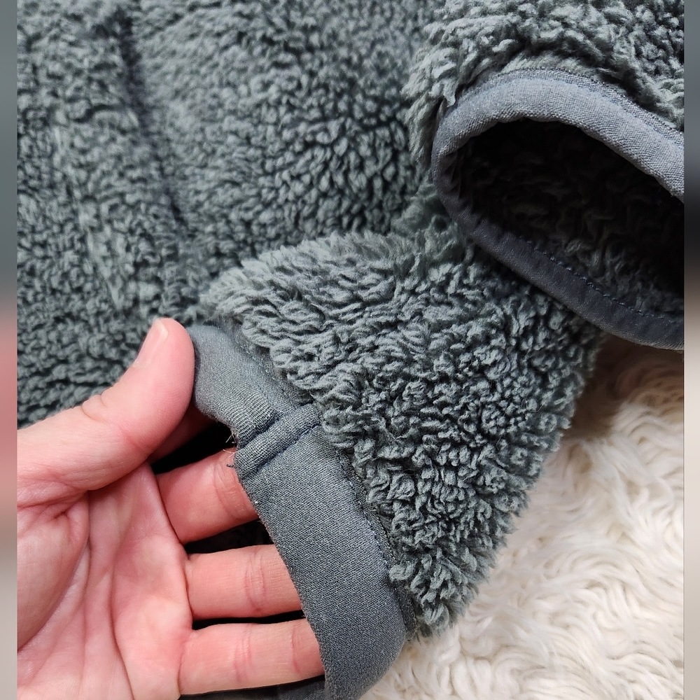Eddie Bauer Plush Teddy Fleece Funnel Neck Pullover Sweater Sz Medium Dusty Teal - Picture 11 of 11